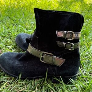 Sesto Meucci Dark Suede Ankle Boots